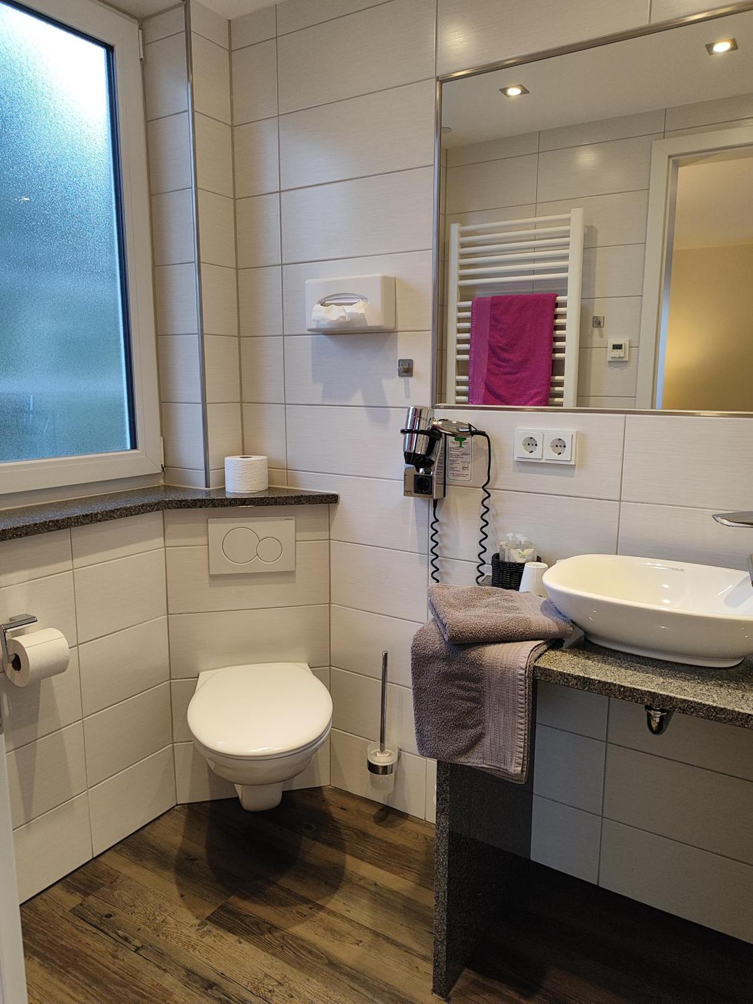 Hotel Gaestehaus Stock Zimmer Trueffeleckle Friedrichshafen Ngoại thất bức ảnh